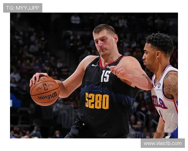 小莫里斯质疑约基奇对手质量：现代中锋竞争环境成就 “另类统治”(2)